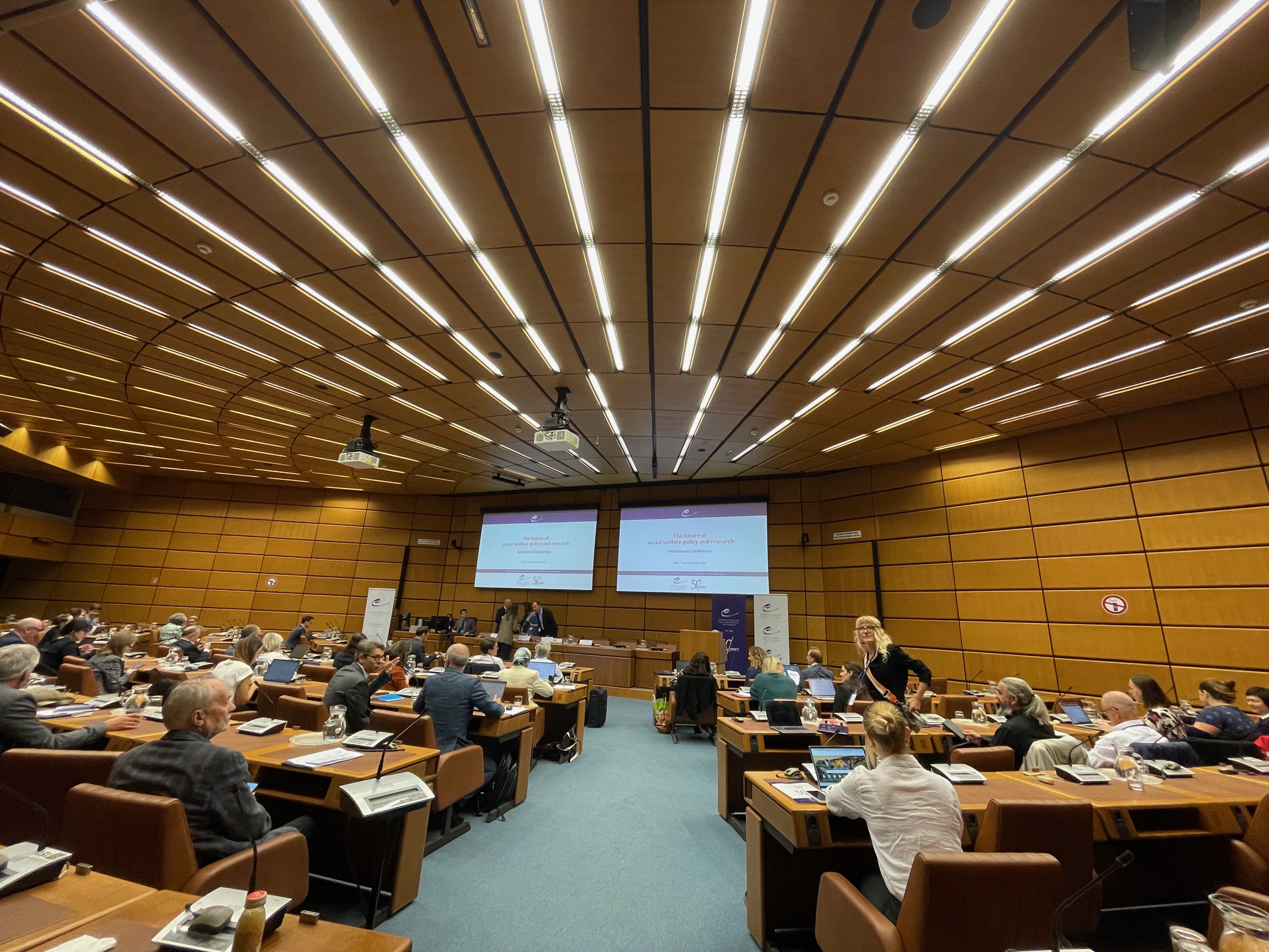 Meike Bukowski bei „The future of social welfare policy and research“